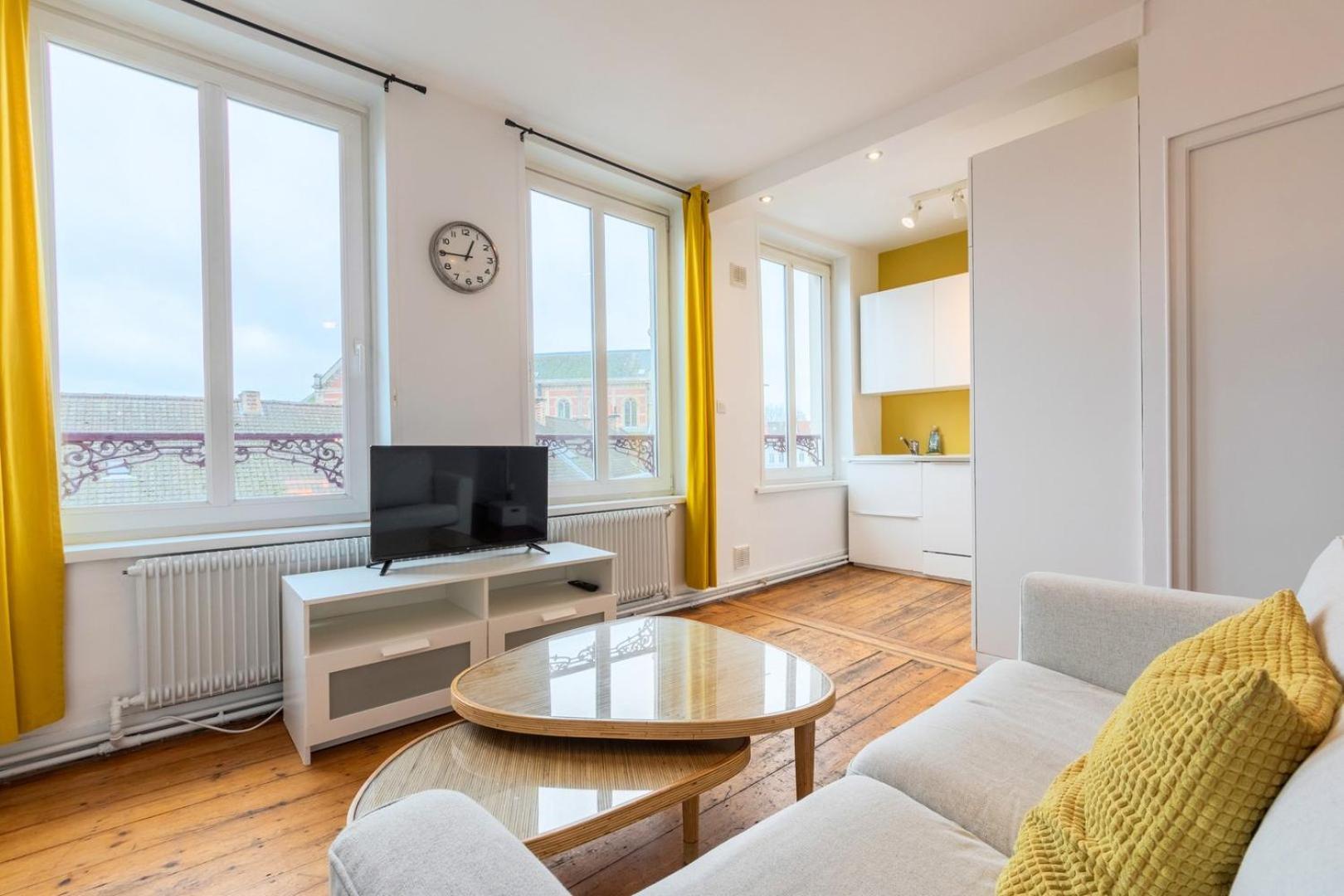 2-Bedroom Apartment Near Metro ลีลล์ ภายนอก รูปภาพ